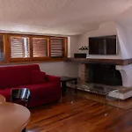 Apartament Un Balcone Su By Ospitaci