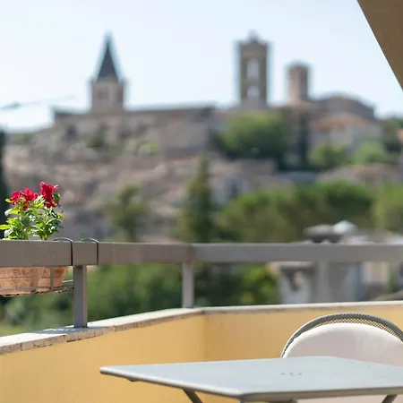Un Balcone Su