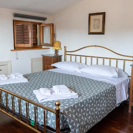 Un Balcone Su By Ospitaci