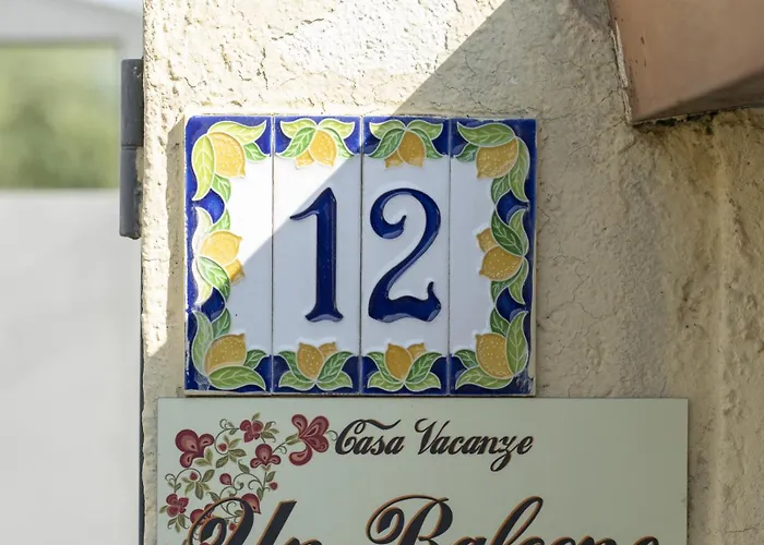 Un Balcone Su By Ospitaci Apartamento