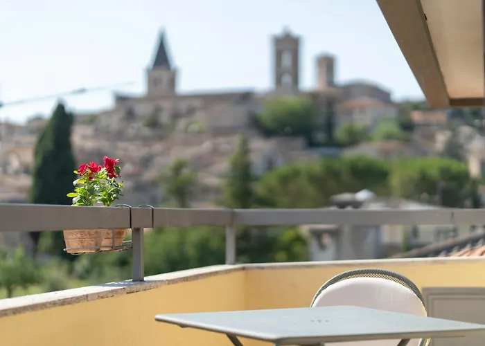 Un Balcone Su By Ospitaci